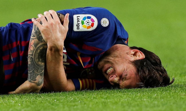 Τραυματισμός - σοκ του Μέσι - Χωρίς τον Αργεντίνο η Μπαρτσελόνα στο ντέρμπι με τη Ρεάλ (vid)