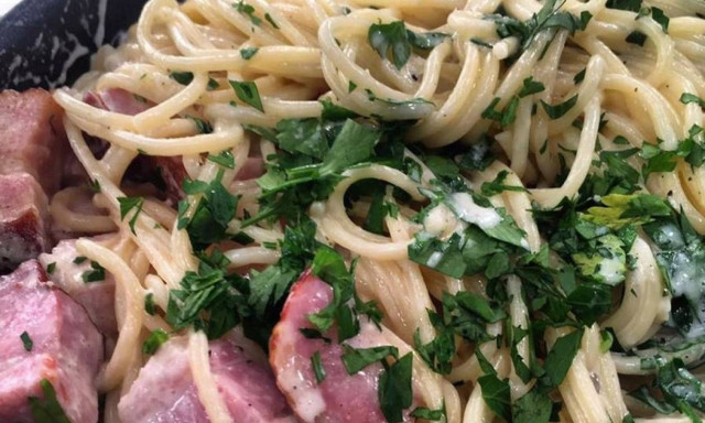 Η συνταγή της ημέρας: Καρμπονάρα με κρέμα γάλακτος