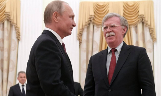 Προς εκτόνωση η νέα κόντρα ΗΠΑ – Ρωσίας για τα πυρηνικά: Ο Πούτιν πρότεινε στον Τραμπ να συναντηθούν