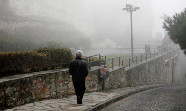 Καιρός: Ισχυροί άνεμοι και αισθητή πτώση της θερμοκρασίας την Πέμπτη – Αναλυτική πρόγνωση