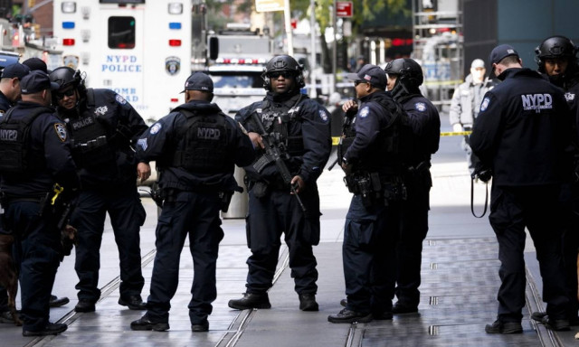 Κύμα τρομο-πακέτων «σαρώνει» τις ΗΠΑ:«Βόμβα» και στο γραφείο του κυβερνήτη της Νέας Υόρκης