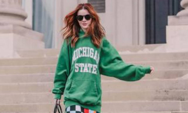 Τα πιο cozy outfits είναι αυτά που φοράς το φούτερ σου