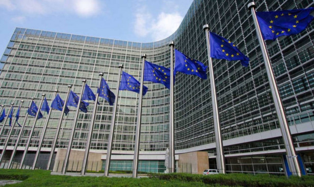 Στην έκθεση των θεσμών για την Ελλάδα οι απαντήσεις για τις συντάξεις