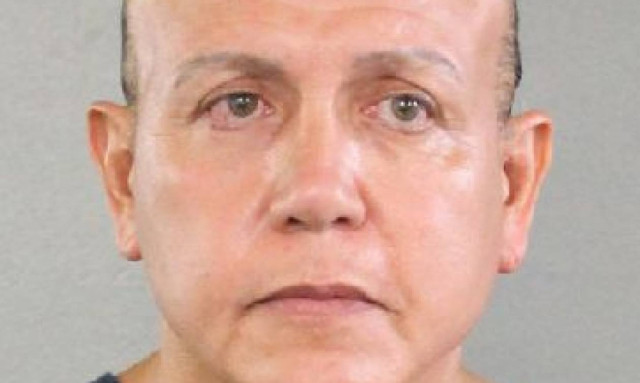 Αυτός είναι ο ύποπτος για το κύμα τρόμου με πακέτα - βόμβες που «σάρωσε» τις ΗΠΑ (Pics+Vids)