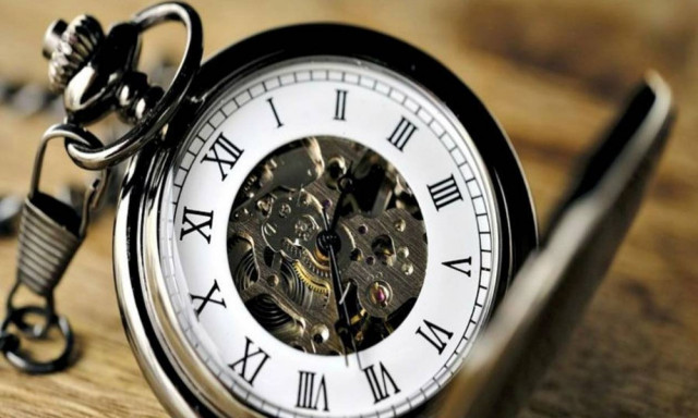 Αλλάζει η ώρα τα ξημερώματα Κυριακής, ίσως για τελευταία φορά