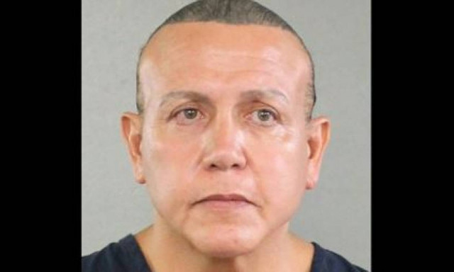 ΗΠΑ: Πέντε κατηγορίες για κακουργήματα σε βάρος του άνδρα που έστελνε τα τρομο-δέματα (pics+vid)