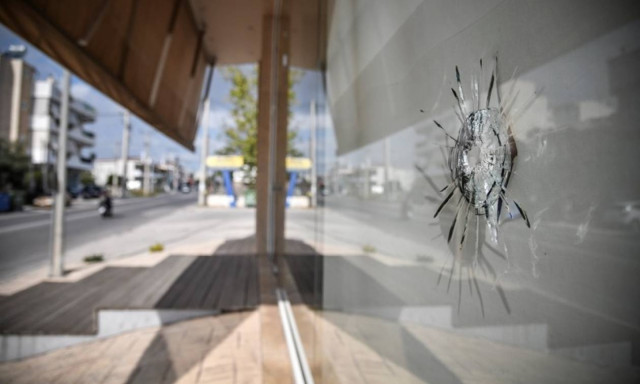 Συμπλοκή Ελλήνων – Αλβανών στο Γέρακα: Οχτώ συλλήψεις, όπλα και ναρκωτικά