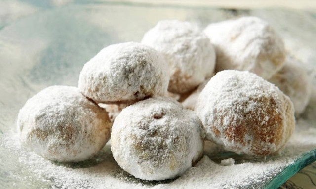 Εύκολη συνταγή για κουραμπιέδες