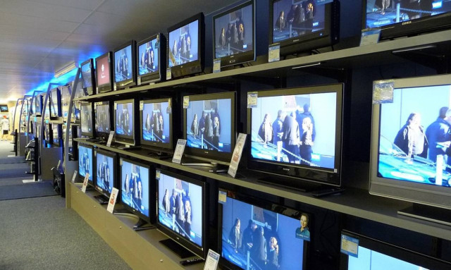 MOTOR OIL HELLAS agrees to acquire joint control of Alpha television, radio