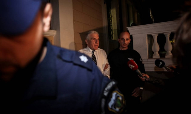 Νέες αποκαλύψεις για το ζεύγος Παπαντωνίου: Ψάχνουν λογαριασμούς του σε πέντε χώρες