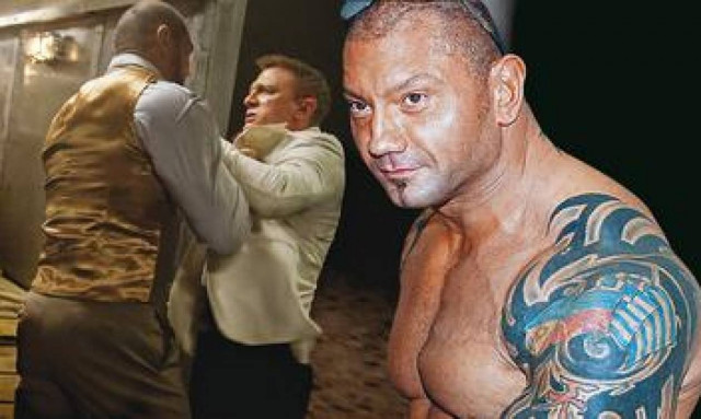 Αυτός είναι ο θηριώδης Έλληνας που έδειρε τον Τζέιμς Μποντ (vid)