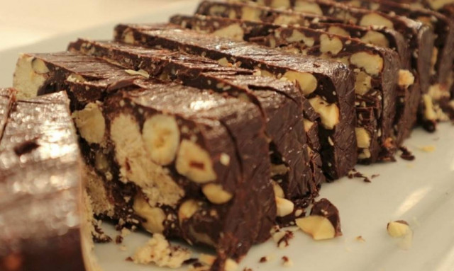 Η συνταγή της ημέρας: Σοκολατένιος κορμός με χαλβά
