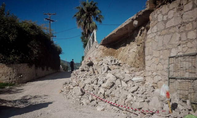 Large number of buildings on quake-stricken Zakynthos uninhabitable