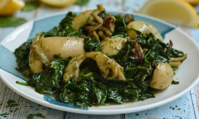 Η συνταγή της ημέρας: Αγιορείτικες σουπιές με σπανάκι