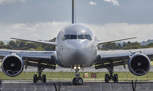 Ινδονησία: Αεροπλάνο παρέμεινε καθηλωμένο εξαιτίας... απίστευτης δυσοσμίας φρούτου!