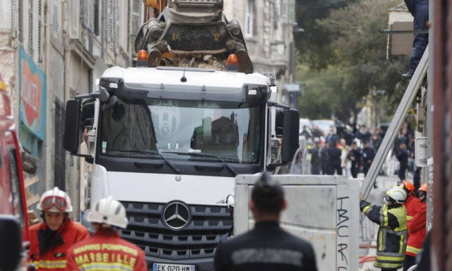 Μασσαλία: Εφτά νεκροί από την κατάρρευση των δύο κτηρίων (vid)