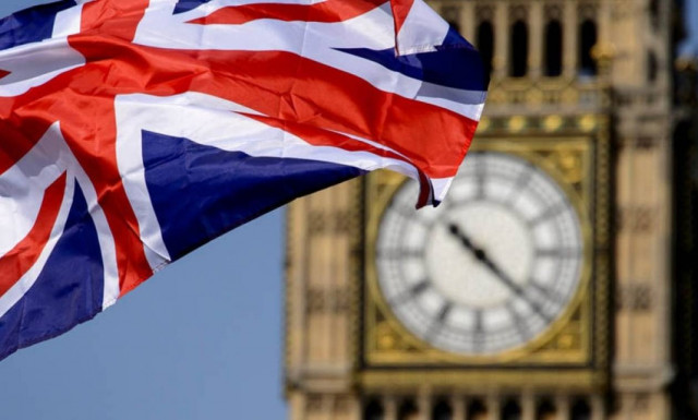 Brexit: Στα πρόθυρα παραίτησης τέσσερις υπουργοί της κυβέρνησης