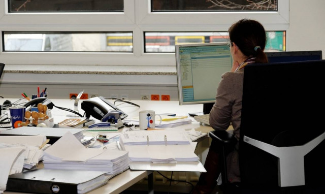 Ελεύθεροι επαγγελματίες: Ηλεκτρονικά βιβλία για όλους από το 2019 - Νέος φόρος στις συναλλαγές