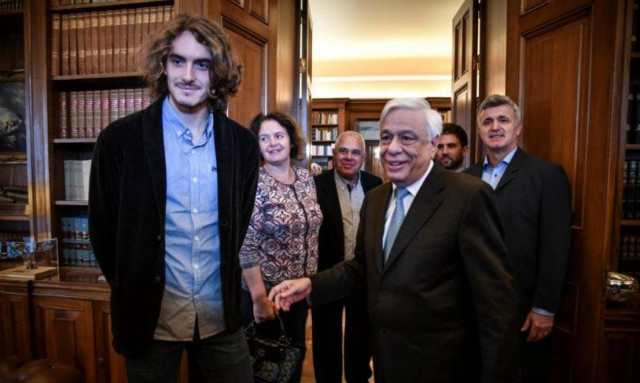 Στο Προεδρικό Μέγαρο ο Στέφανος Τσιτσιπάς: Νιώθω υπερήφανος που παίζω για τα ελληνικά χρώματα