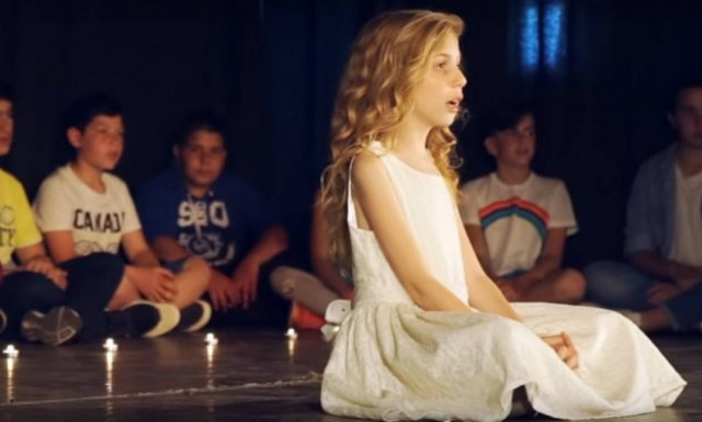 Κρήτη: «Γροθιά στο στομάχι» το συγκλονιστικό τραγούδι για τα τροχαία από παιδιά Δημοτικού (vid)