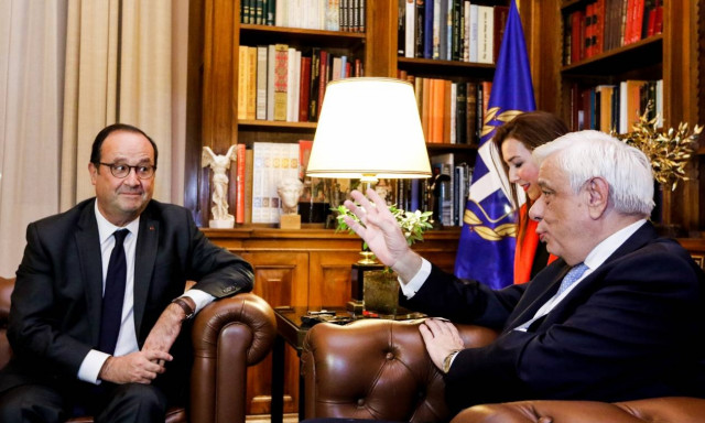 Ολάντ: Σημαντικός ο ρόλος του κ. Παυλόπουλου για την παραμονή της Ελλάδας στην Ευρωζώνη