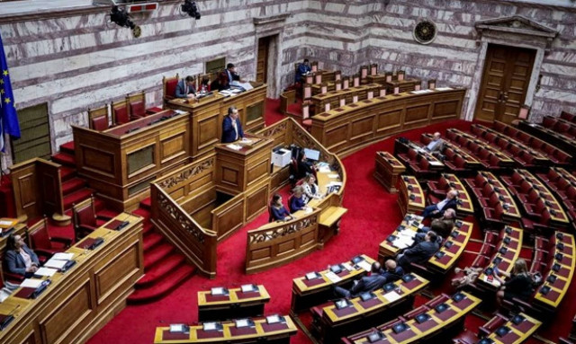 Βουλή: Ενός λεπτού σιγή για τα θύματα της Μάνδρας