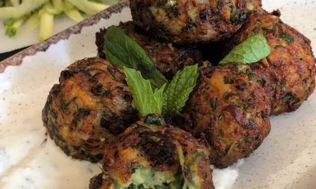 Η συνταγή της ημέρας: Κολοκυθοκεφτέδες