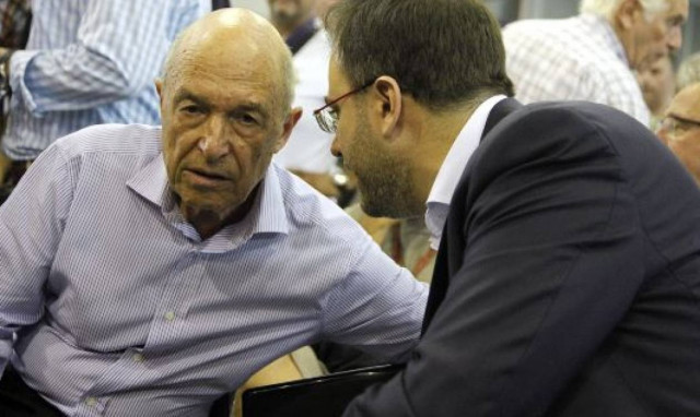 Τηλεφωνική επικοινωνία Σημίτη – Θεοχαρόπουλου – Συνάντηση την Τρίτη στη Βουλή