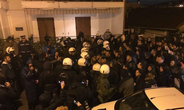 Επεισόδια στη Θεσσαλονίκη: Χημικά και κρότου - λάμψης σε εκδήλωση που συμμετέχει ο Γαβρόγλου