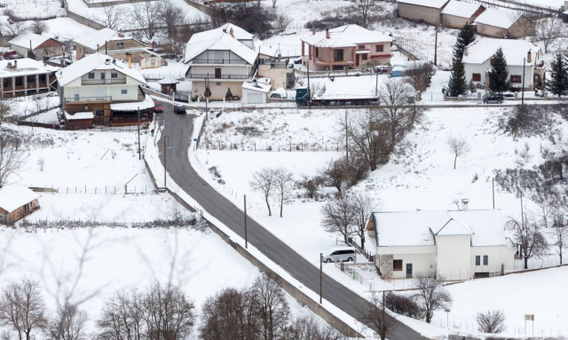Καιρός - Έκτακτο δελτίο ΕΜΥ: Στα «λευκά» η χώρα - Πού θα χτυπήσει η κακοκαιρία τις επόμενες ώρες
