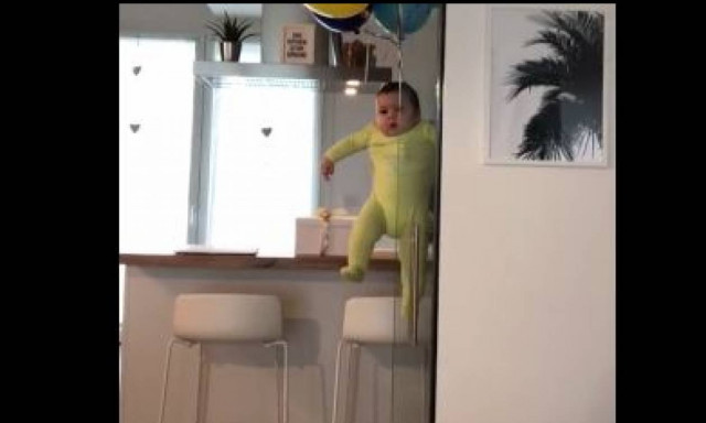 Το μωρό που… πετάει (vid)