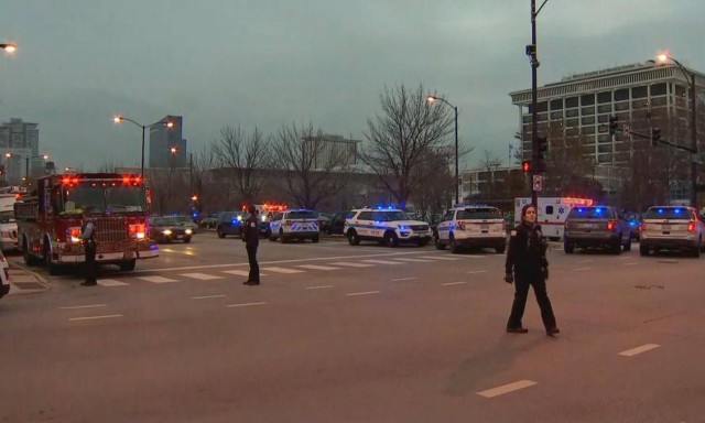 Σικάγο: Ένοπλος άνοιξε πυρ κοντά σε νοσοκομείο - «Πολλοί» τραυματίες - Δείτε LIVE εικόνα