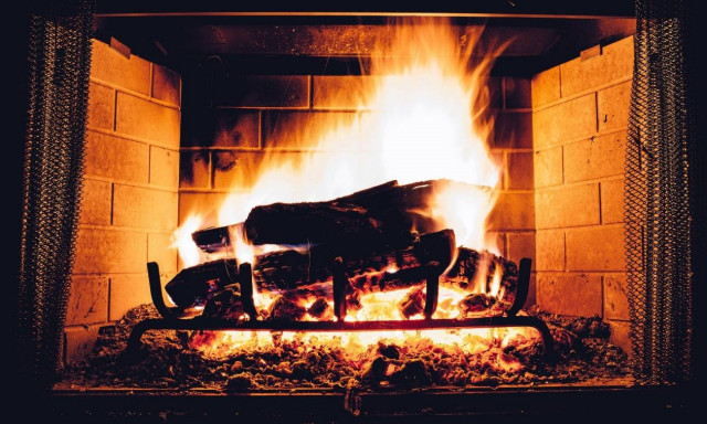 Κλασικά Vs Ενεργειακά τζάκια: Τι πρέπει να γνωρίζετε