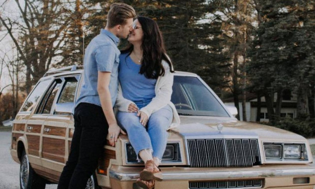 Πώς η αγαπημένη σας συνήθεια με τον σύντροφό σας «διαλύει» τη σεξουαλική σας ζωή