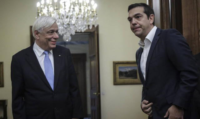 Οργή Μαξίμου για ΚΙΝΑΛ: Πρωτοφανής, ανήθικη και συκοφαντική η επίθεση στον Παυλόπουλο