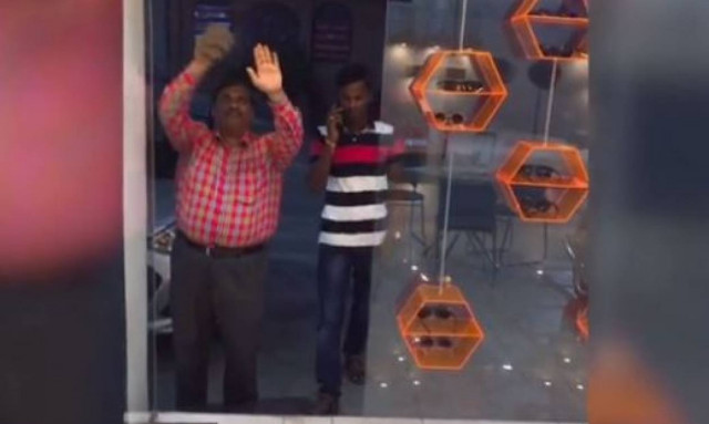 Η απίστευτη viral φάρσα της Ινδίας (vid)