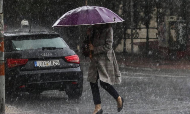 Αλλάζει ο καιρός: Έρχεται ισχυρή κακοκαιρία διαρκείας με καταιγίδες, νοτιάδες και πολλή… λάσπη!