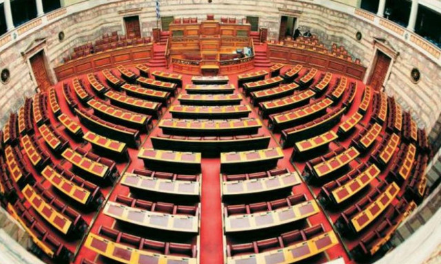 Στη Βουλή η δικογραφία για το σκάνδαλο του C4i - «Καίει» τον Παπαντωνίου το διαβιβαστικό