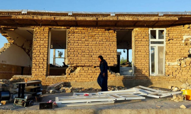 Εκατοντάδες οι τραυματίες από τον σεισμό στα σύνορα Ιράν – Ιράκ