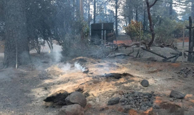 Καλιφόρνια: Υπό πλήρη έλεγχο τέθηκε η φονική πυρκαγιά έπειτα από 17 μέρες (pics)