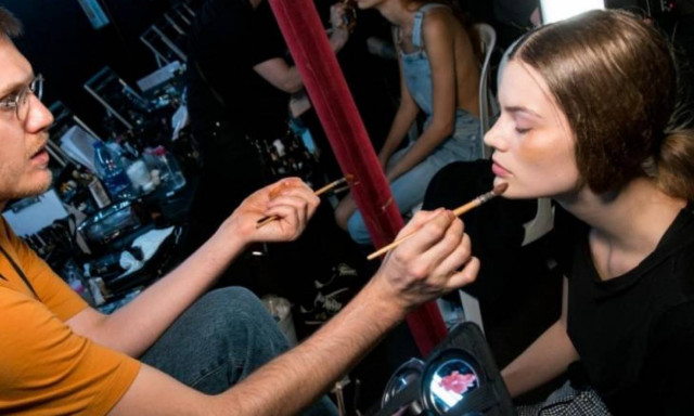 Το μυστικό όλων των make up artists για αψεγάδιαστο μακιγιάζ αποκαλύφθηκε!