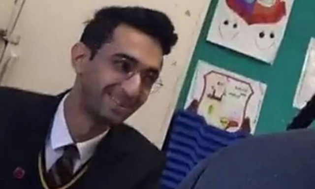 Τριαντάρης πρόσφυγας παρίστανε τον… 15χρονο μαθητή και δεν τον είχε αντιληφθεί κανείς!