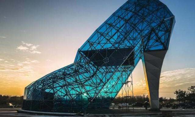 Μια εκκλησία αλλιώτικη απ’ τις άλλες: Θυμίζει το γοβάκι της Σταχτοπούτας για τον πιο προφανή λόγο