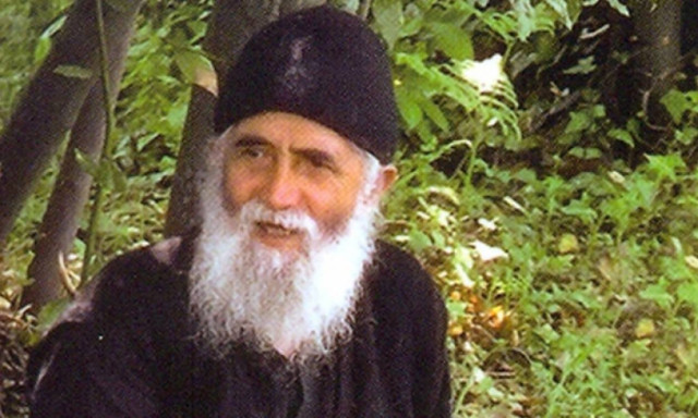 Άγιος Παΐσιος: «Μη φοβάστε! Περάσαμε σαν έθνος τόσες μπόρες και δεν χαθήκαμε…»