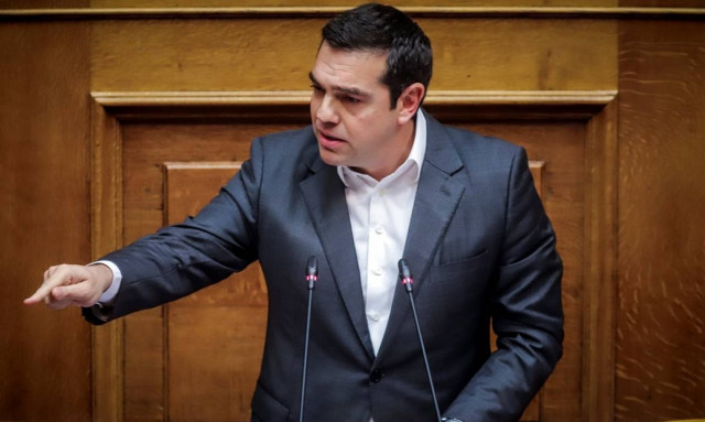 Στη Βουλή ο Τσίπρας: Ανακοινώνει μέρισμα, μείωση ΕΝΦΙΑ και μη περικοπή συντάξεων