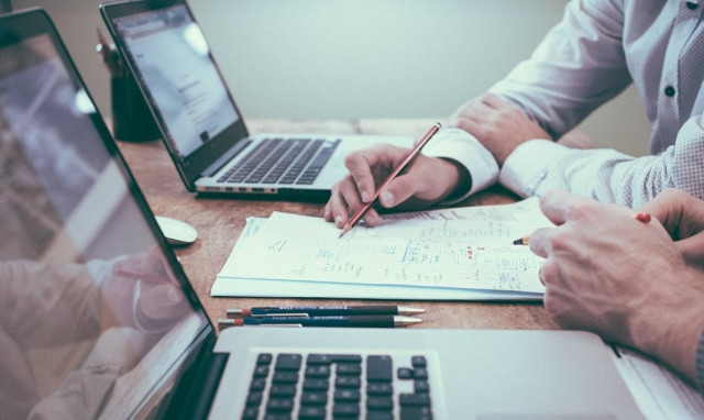 Ασφαλιστικές εισφορές - ΕΦΚΑ: Έως τις 7 Δεκεμβρίου η καταβολή τους - Όσα πρέπει να ξέρετε