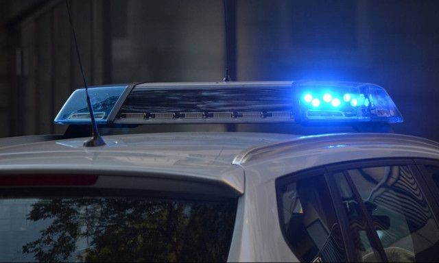 Γυναίκα «ταμπουρώθηκε» σε τράπεζα στη Γαλλία και απειλεί να ανατιναχθεί (vid)