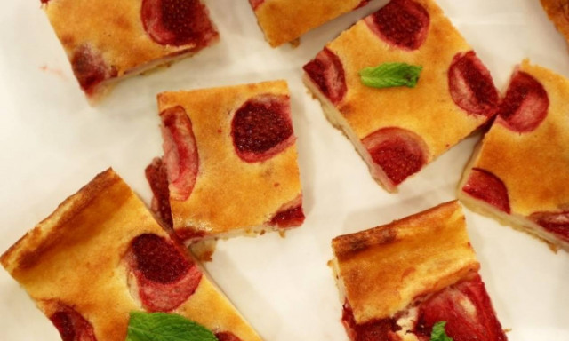 Η συνταγή της ημέρας: Γαλατόπιτα με φράουλες