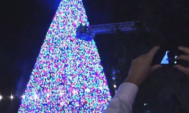 ΗΠΑ: Το εντυπωσιακό χριστουγεννιάτικο δέντρο της Delray Beach (vid)