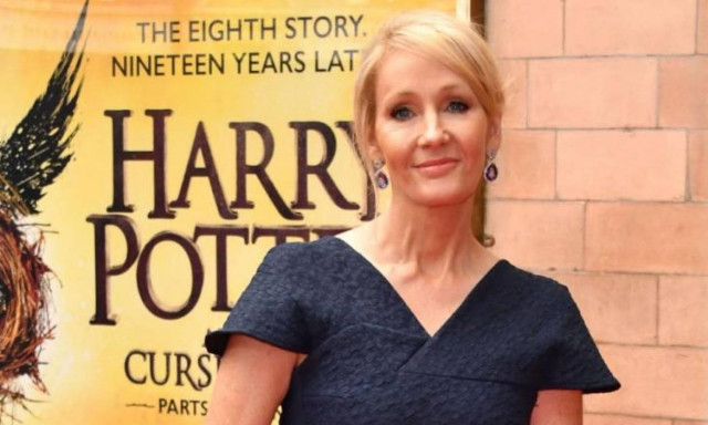 Θα τρίβετε τα μάτια σας με το ποσό που κερδίζει ανά λεπτό η J.K. Rowling
